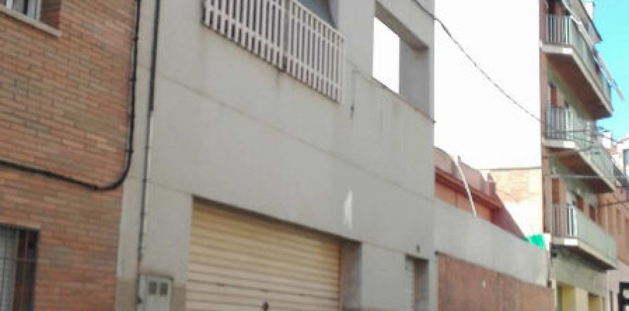 Casa a Rubi, Barcelona, Spagna 4 camere da letto, 382 mq. N° 194550