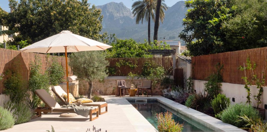 Villetta a schiera a Soller, Mallorca, Spagna 3 camere da letto, 240 mq. N° 193651