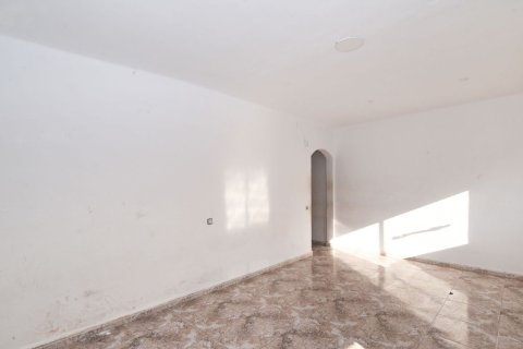 Huoneisto myytävänä Mataro, Barcelona, Espanja, 2 makuuhuonetta, 53 m2 No. 191422 - kuva 3