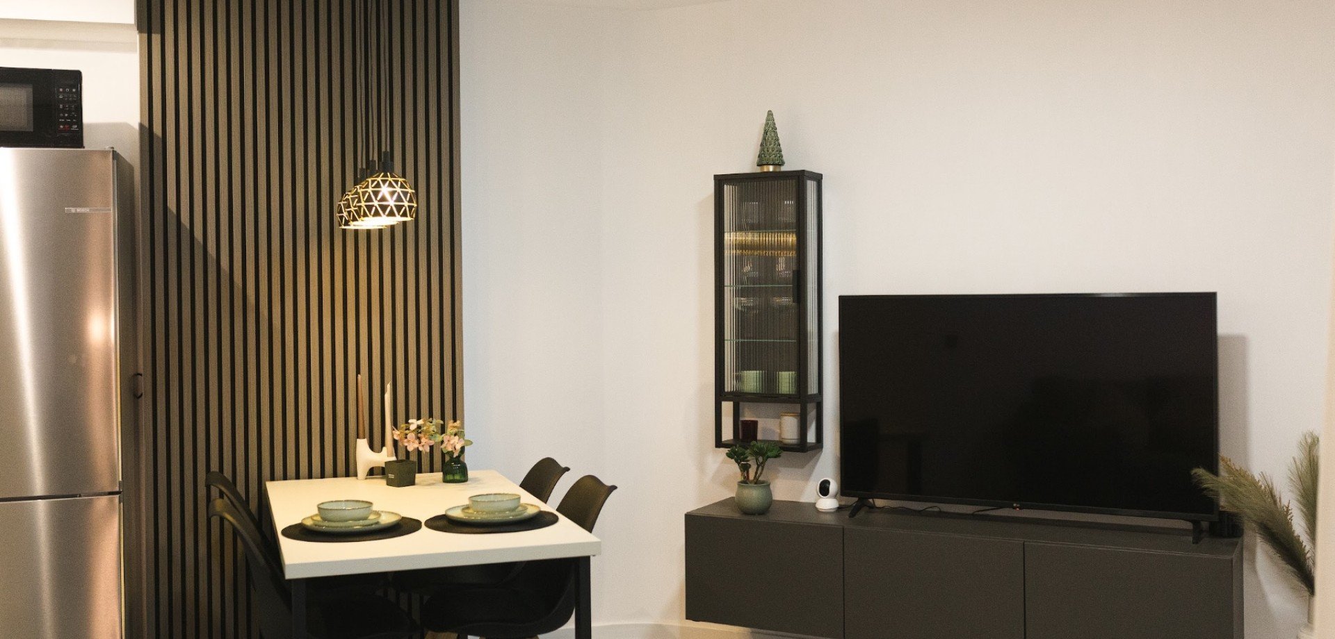 Apartment à Torrevieja, Alicante, Espagne 2 chambres, 80 m2 No. 151819