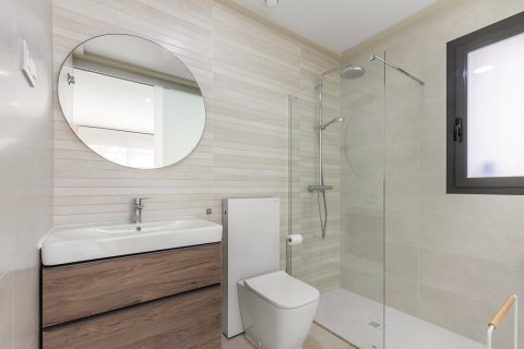 Продажа квартиры в Торревьеха, Аликанте, Испания 2 спальни, 80м2 №151820 - фото 23