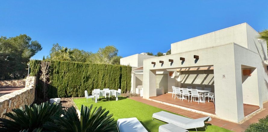 Villa a Pinar De Campoverde, Alicante, Spagna 3 camere da letto, 108 mq. N° 151817