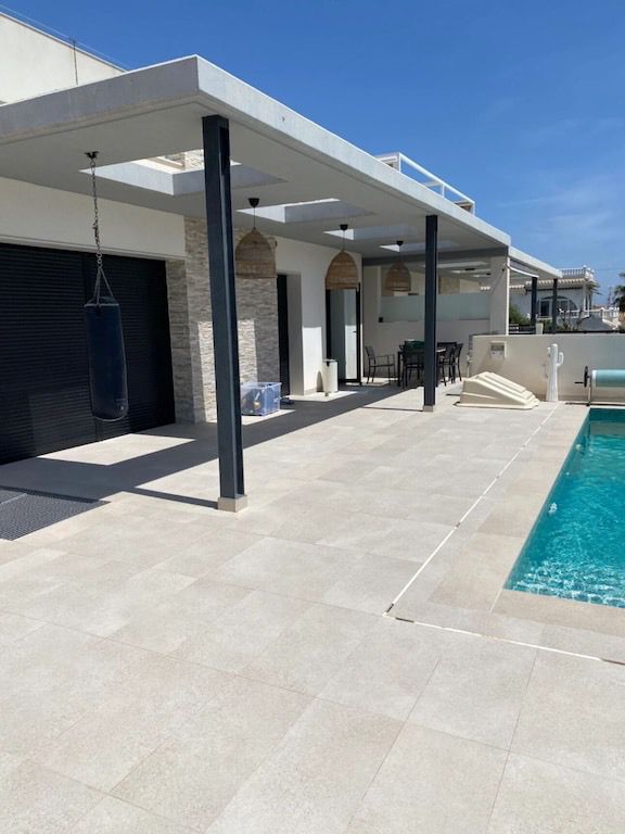 Willa w Los Balcones, Alicante, Hiszpania 5 sypialni, 280 mkw. nr 151815