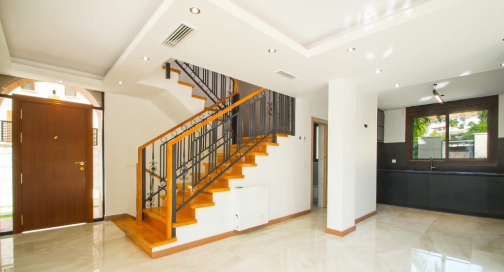 Villa en Finestrat, Alicante, España 4 dormitorios, 380 m2 No. 145199