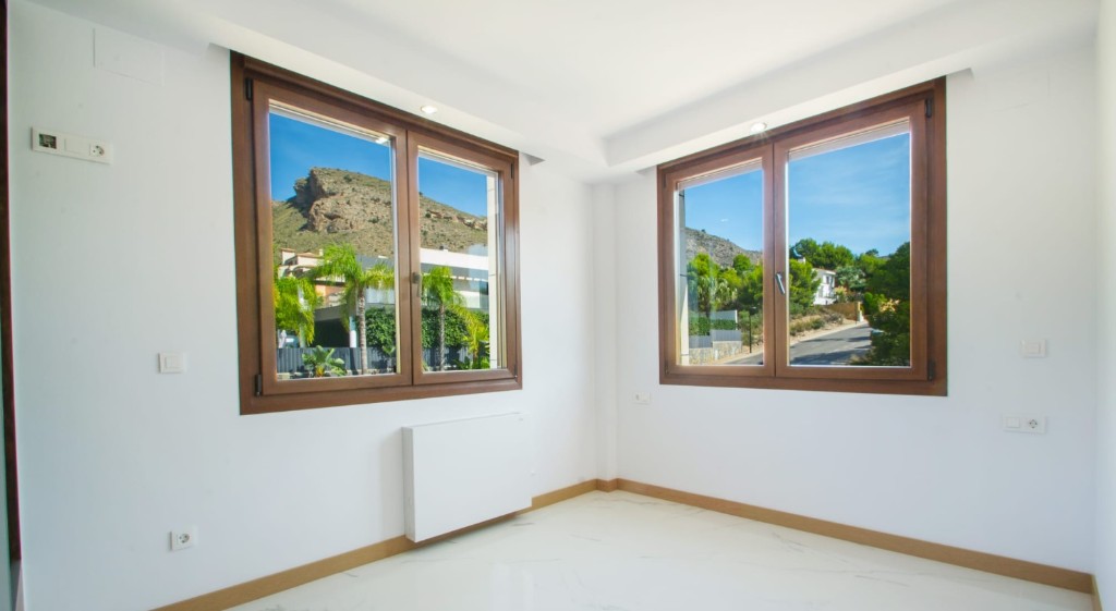 Villa en Finestrat, Alicante, España 4 dormitorios, 380 m2 No. 145199