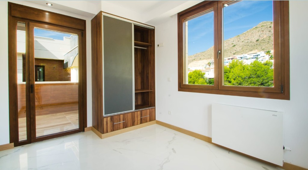 Villa en Finestrat, Alicante, España 4 dormitorios, 380 m2 No. 145199