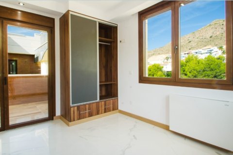 Willa w Finestrat, Alicante, Hiszpania 4 sypialnie, 380 mkw. nr 145199 – zdjęcie 21