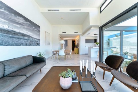 Продажа виллы в Сан-Мигель-де-Салинас, Аликанте, Испания 5 спален, 272м2 №145198 - фото 10