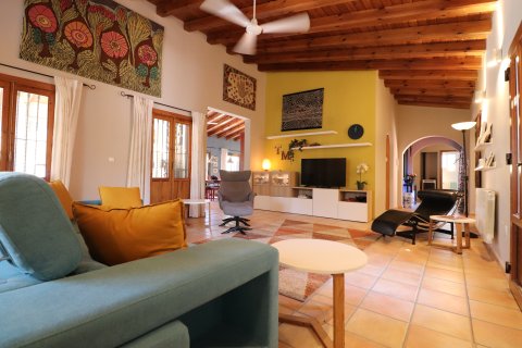 Finca zum Verkauf in Catral, Alicante, Spanien 7 Schlafzimmer, 396 m2 Nr. 146566 - Foto 5