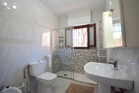 Villa zum Verkauf in Alicante, Spanien 6 Schlafzimmer, 180 m2 Nr. 146565 - Foto 18