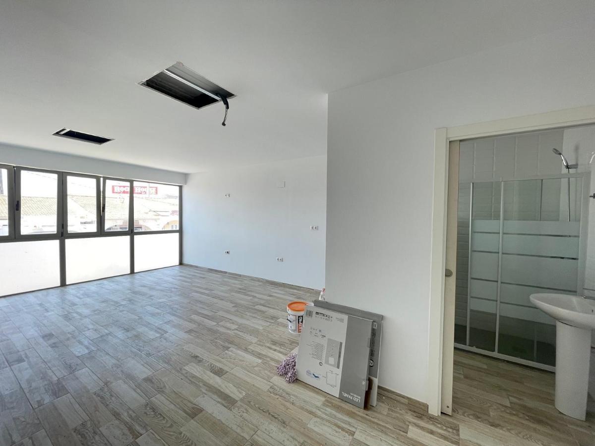 Commercial property in La Marina, Alicante, Spain 1 bedroom, 48 sq.m. No. 183888