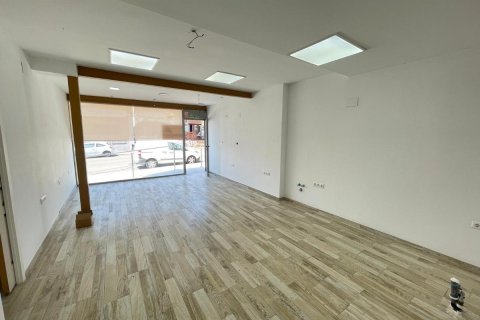 Lokal usługowy w La Marina, Alicante, Hiszpania 1 sypialnia, 48 mkw. nr 183888 – zdjęcie 18