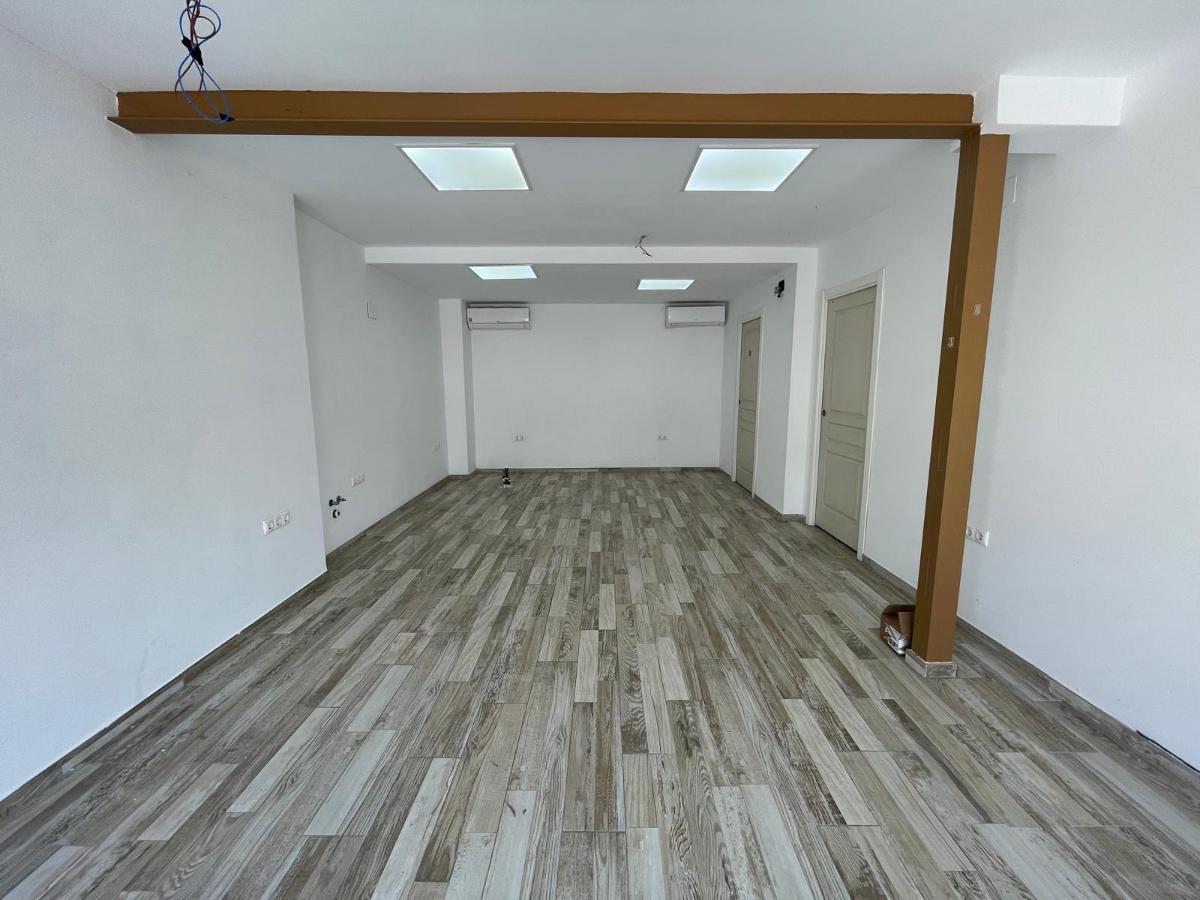 Commercial property in La Marina, Alicante, Spain 1 bedroom, 48 sq.m. No. 183888