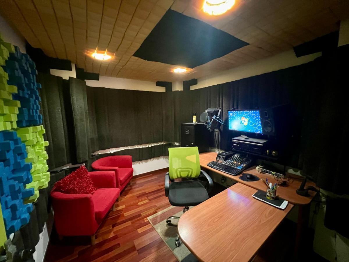 Office à Orihuela, Alicante, Espagne 120 m2 No. 183890