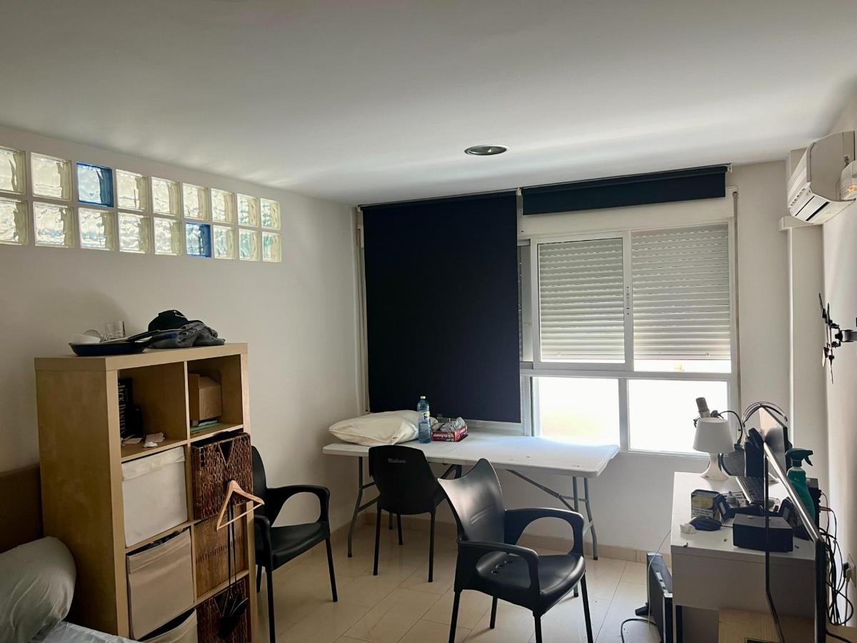 Office à Orihuela, Alicante, Espagne 120 m2 No. 183890