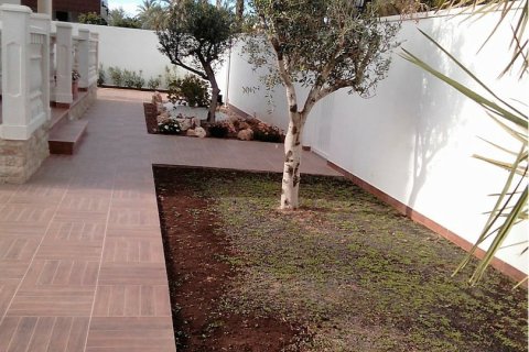 Townhouse zum Verkauf in Alicante, Spanien 4 Schlafzimmer, 260 m2 Nr. 140353 - Foto 24