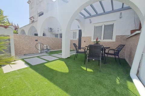 Townhouse zum Verkauf in Torrevieja, Alicante, Spanien 3 Schlafzimmer,  Nr. 140355 - Foto 1