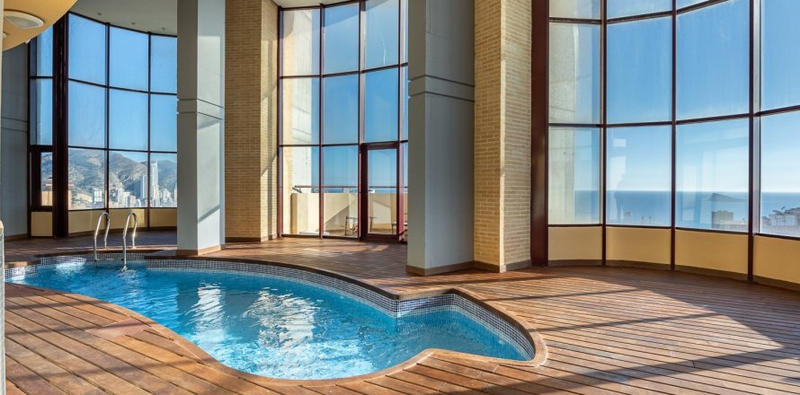 Wohnung in Benidorm, Alicante, Spanien 2 Schlafzimmer, 220 m2 Nr. 140349