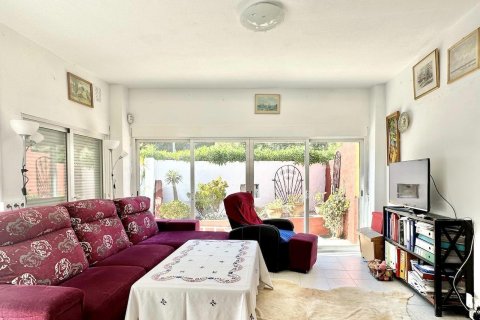 Villa for sale in L'Alfàs del Pi, Alicante, Spain 4 bedrooms, 275 sq.m. No. 165228 - photo 3