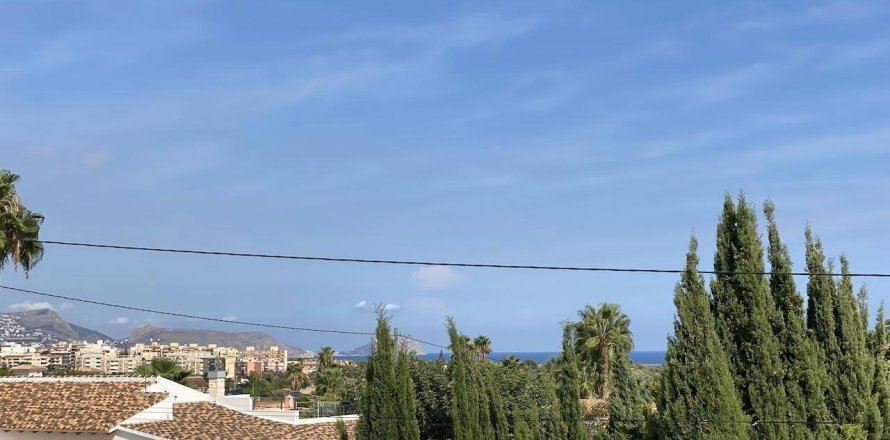 Villa in L'Alfàs del Pi, Alicante, Spain 4 bedrooms, 275 sq.m. No. 165228