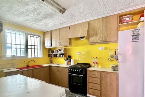 Villa for sale in L'Alfàs del Pi, Alicante, Spain 4 bedrooms, 275 sq.m. No. 165228 - photo 28