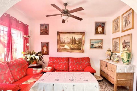 Villa for sale in L'Alfàs del Pi, Alicante, Spain 4 bedrooms, 275 sq.m. No. 165228 - photo 5