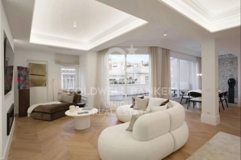 Kattohuoneisto myytävänä Madrid, Espanja, 3 makuuhuonetta, 253 m2 No. 157193 - kuva 5