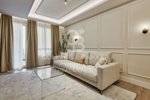 Apartamento en venta en Madrid, España 3 dormitorios, 128 m2 No. 157191 - foto 5