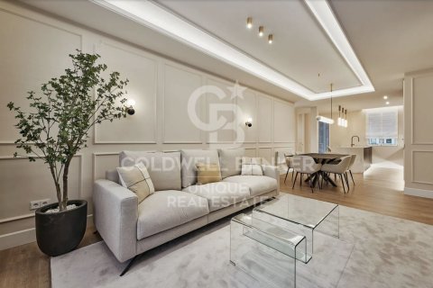 Apartamento en venta en Madrid, España 3 dormitorios, 128 m2 No. 157191 - foto 2