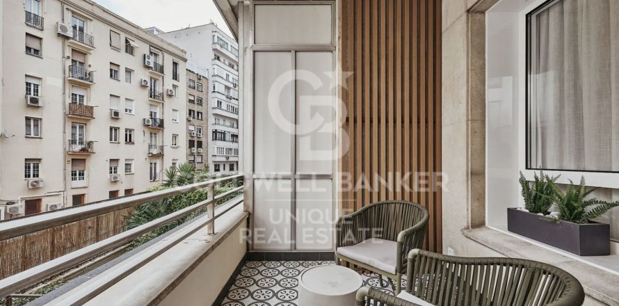 Apartamento en Madrid, España 3 dormitorios, 128 m2 No. 157191