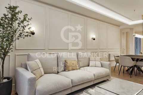 Apartamento en venta en Madrid, España 3 dormitorios, 128 m2 No. 157191 - foto 3