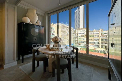 Apartamento en venta en Barcelona, España 3 dormitorios, 100 m2 No. 157194 - foto 10