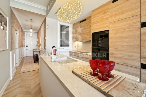 Apartamento en venta en Barcelona, España 3 dormitorios, 100 m2 No. 157194 - foto 16