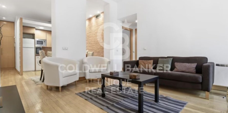 Wohnung in Madrid, Spanien 2 Schlafzimmer, 115 m2 Nr. 157195