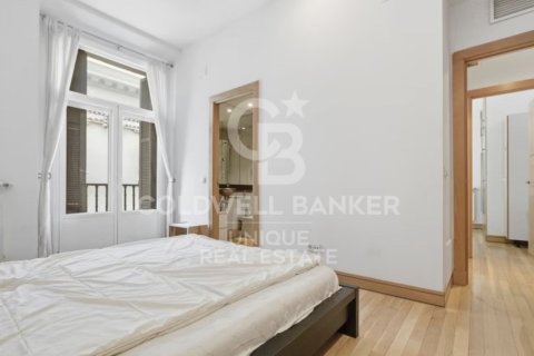 Apartamento en venta en Madrid, España 2 dormitorios, 115 m2 No. 157195 - foto 7