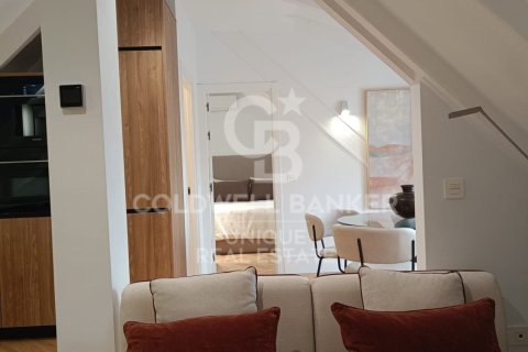 Продажа пентхауса в Мадрид, Испания 2 спальни, 80м2 №157192 - фото 3