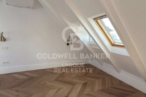 Продажа пентхауса в Мадрид, Испания 2 спальни, 80м2 №157192 - фото 13