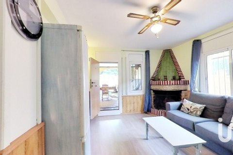 Talo myytävänä Roda de Berà, Tarragona, Espanja, 7 makuuhuonetta, 217 m2 No. 153104 - kuva 28