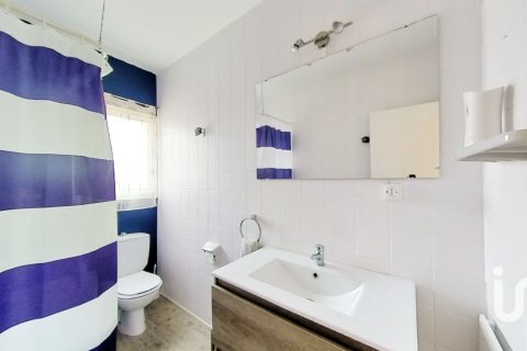 Talo myytävänä Roda de Berà, Tarragona, Espanja, 7 makuuhuonetta, 217 m2 No. 153104 - kuva 20