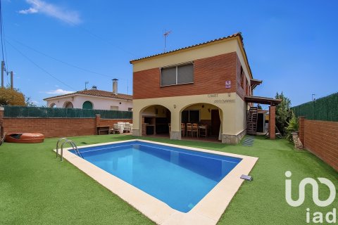 Talo myytävänä Roda de Berà, Tarragona, Espanja, 7 makuuhuonetta, 217 m2 No. 153104 - kuva 2