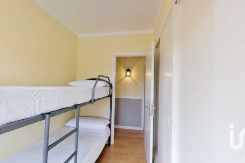 Talo myytävänä Roda de Berà, Tarragona, Espanja, 7 makuuhuonetta, 217 m2 No. 153104 - kuva 17