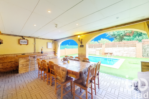 Talo myytävänä Roda de Berà, Tarragona, Espanja, 7 makuuhuonetta, 217 m2 No. 153104 - kuva 4