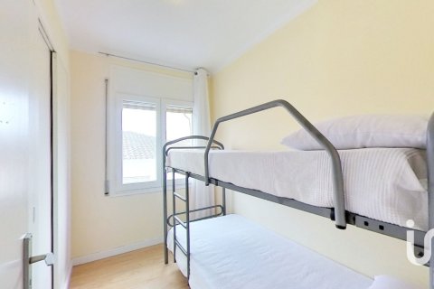 Talo myytävänä Roda de Berà, Tarragona, Espanja, 7 makuuhuonetta, 217 m2 No. 153104 - kuva 16