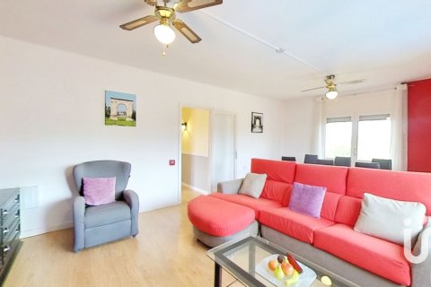 Talo myytävänä Roda de Berà, Tarragona, Espanja, 7 makuuhuonetta, 217 m2 No. 153104 - kuva 9