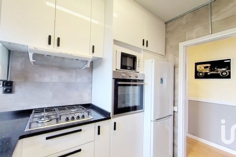 Talo myytävänä Roda de Berà, Tarragona, Espanja, 7 makuuhuonetta, 217 m2 No. 153104 - kuva 7