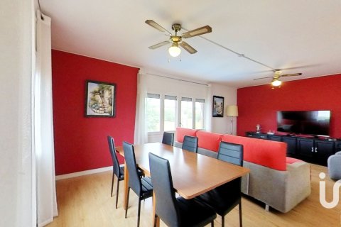 Talo myytävänä Roda de Berà, Tarragona, Espanja, 7 makuuhuonetta, 217 m2 No. 153104 - kuva 10