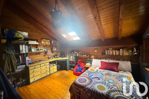 House for sale in Leon, Spain 3 bedrooms, 180 sq.m. No. 153105 - photo 3