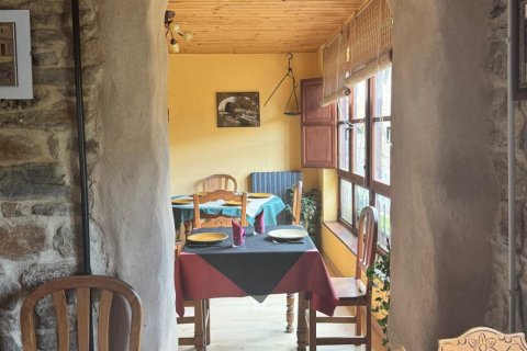 House for sale in Leon, Spain 3 bedrooms, 180 sq.m. No. 153105 - photo 5