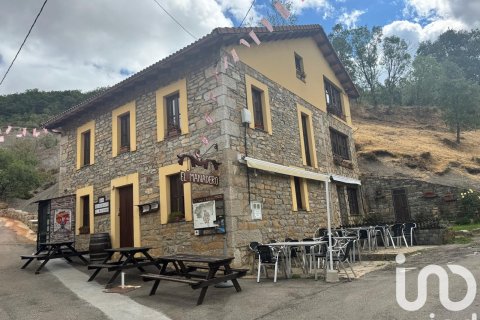 Dom w Leon, Hiszpania 3 sypialnie, 180 mkw. nr 153105