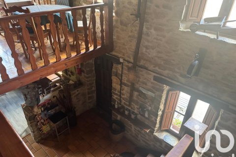 House for sale in Leon, Spain 3 bedrooms, 180 sq.m. No. 153105 - photo 9